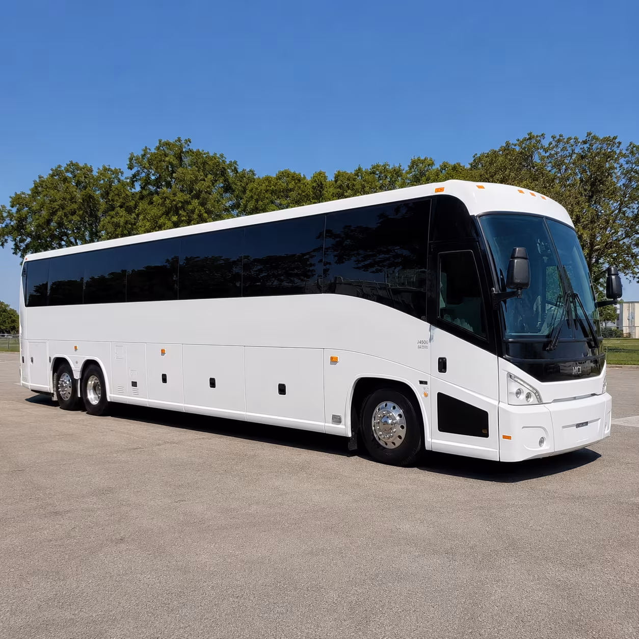 choosing the right bus size for your el centro employee shuttle