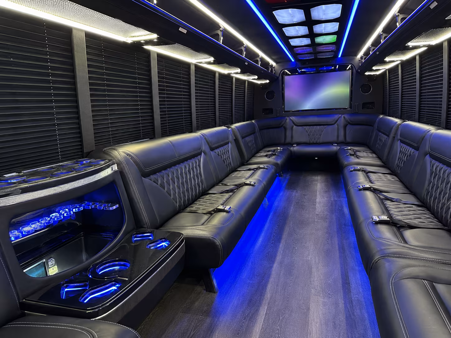 el centro 20 passenger party bus inside