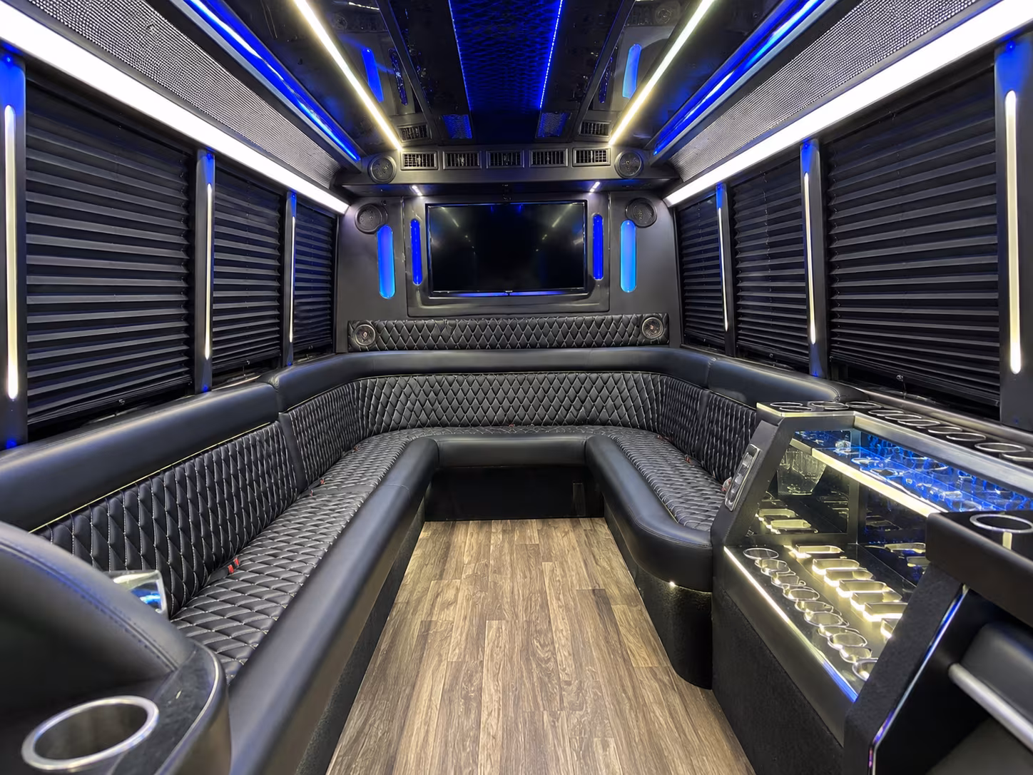 el centro holiday party bus rental