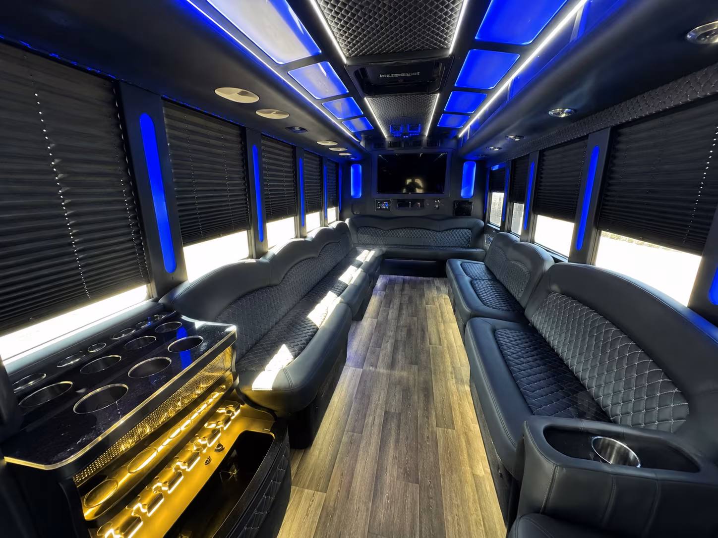el centro new years eve party bus rental