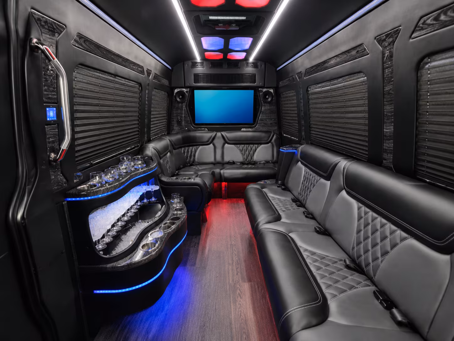 elcentrocharterbuscompany com makes it possible to find concert buses for imperial valley fair shows and local events