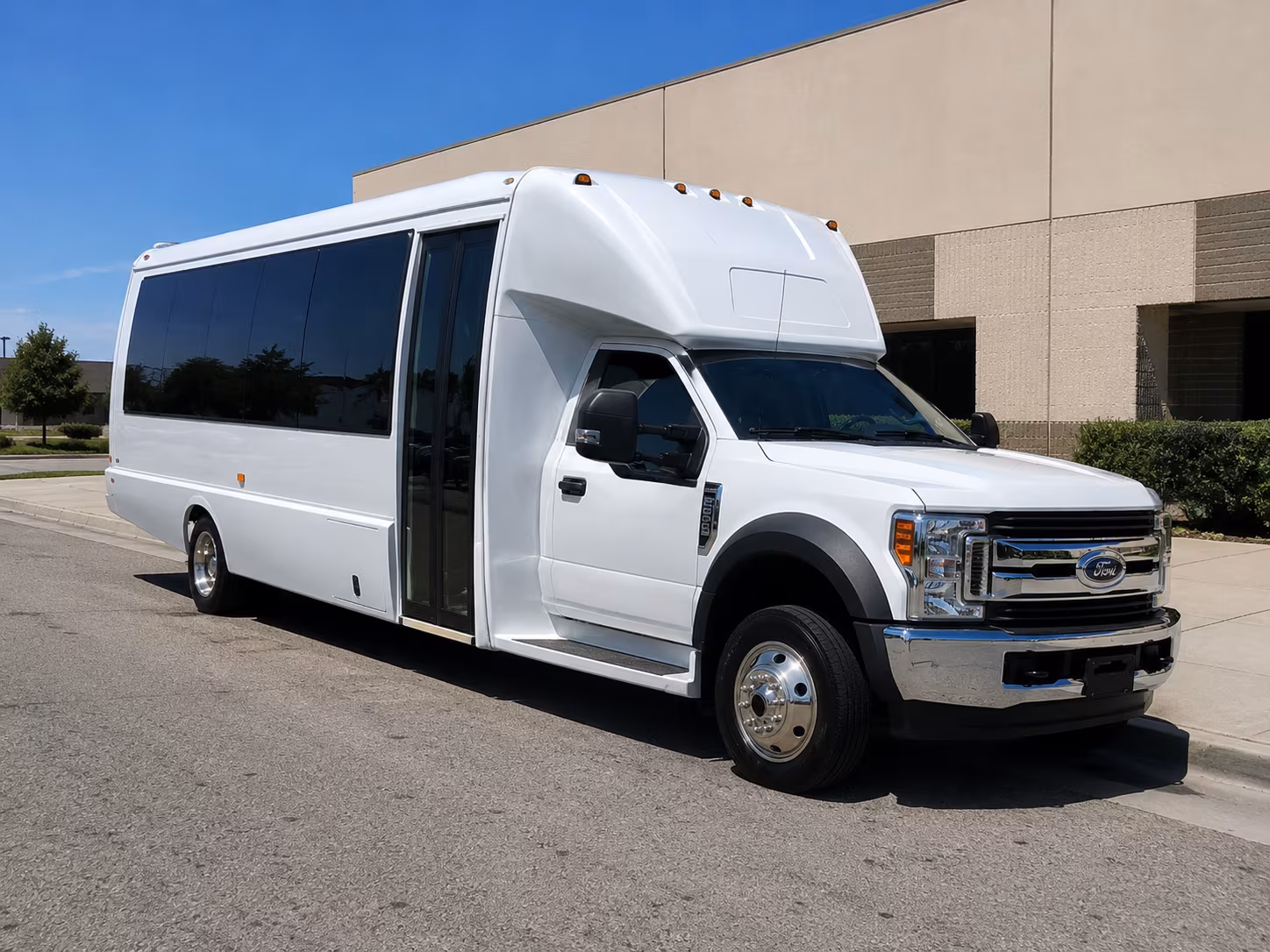 escondido bus rentals