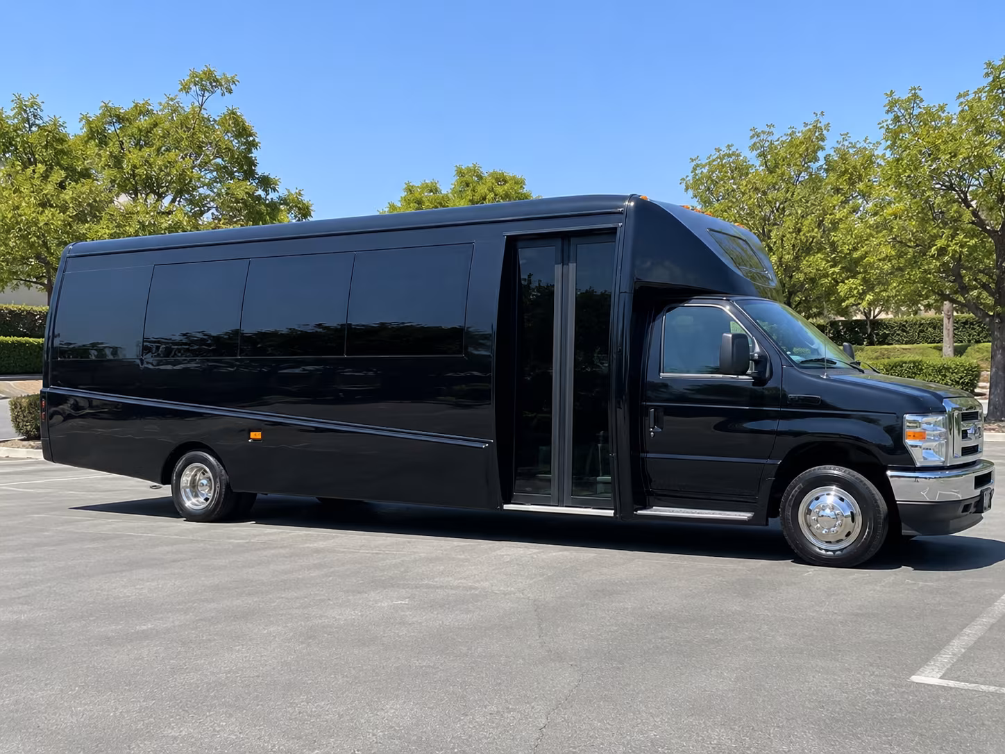 escondido school field trip shuttle bus rentals in escondido