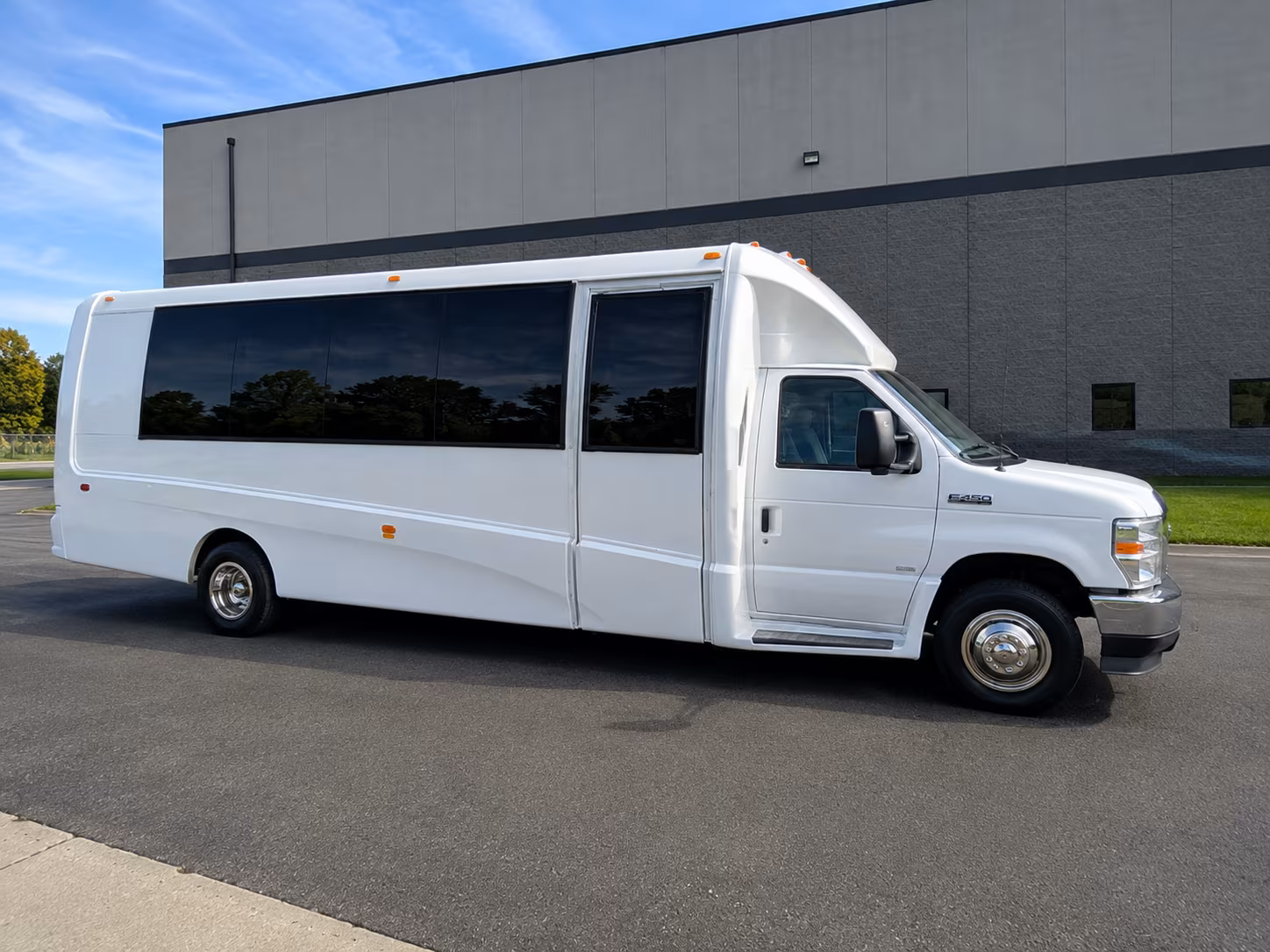 how the type of bus changes the price in el centro california