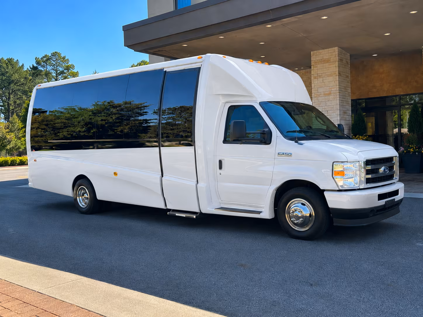 oceanside airport shuttle bus rentals