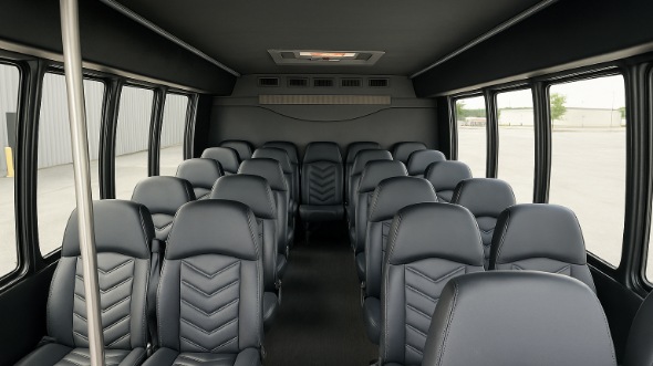 riverside 28 passenger minibus