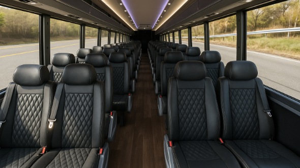 vista 28 passenger minibus